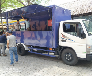Xe Fuso Canter 4.99 Thùng Kín Cánh Dơi