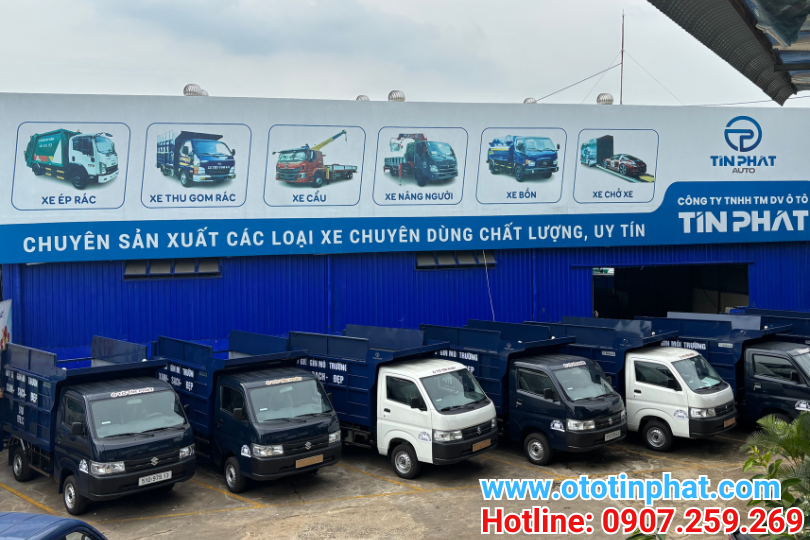 Giao lô xe ép rác 3 khối Isuzu cho khách hàng