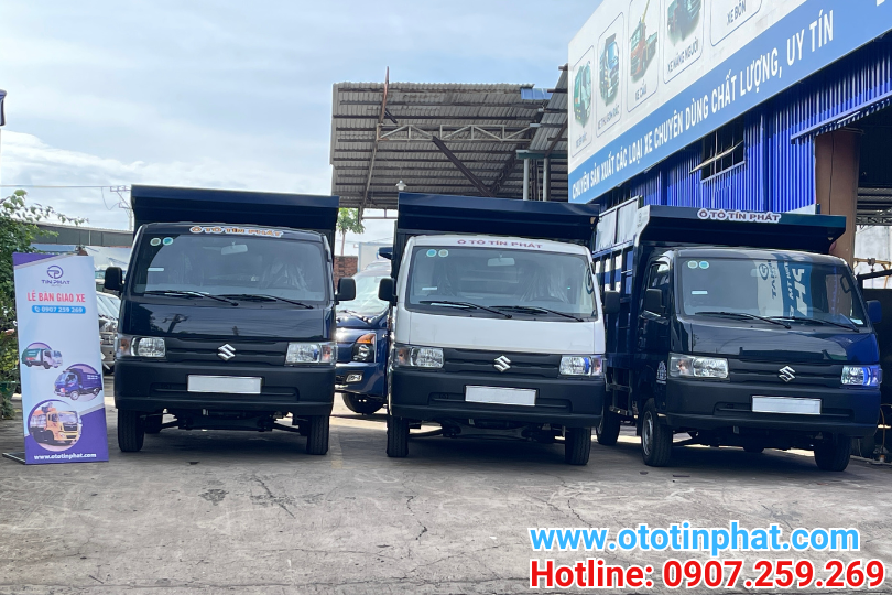 Giao lô xe ép rác 3 khối Isuzu cho khách hàng