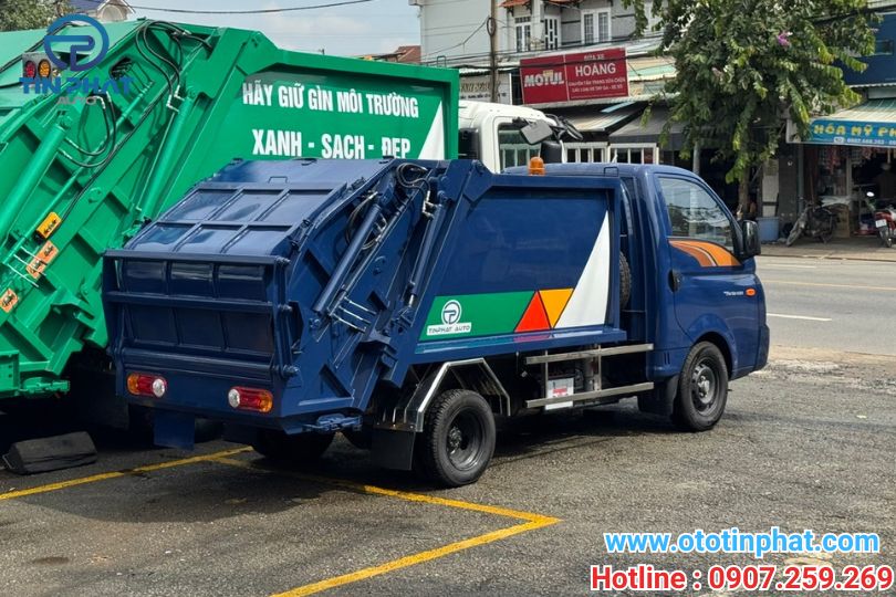 XE ÉP RÁC HYUNDAI H150 2.5 KHỐI