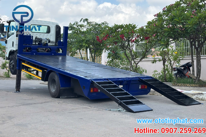 XE NÂNG ĐẦU CHỞ MÁY CÔNG TRÌNH ISUZU NQR 4T9 