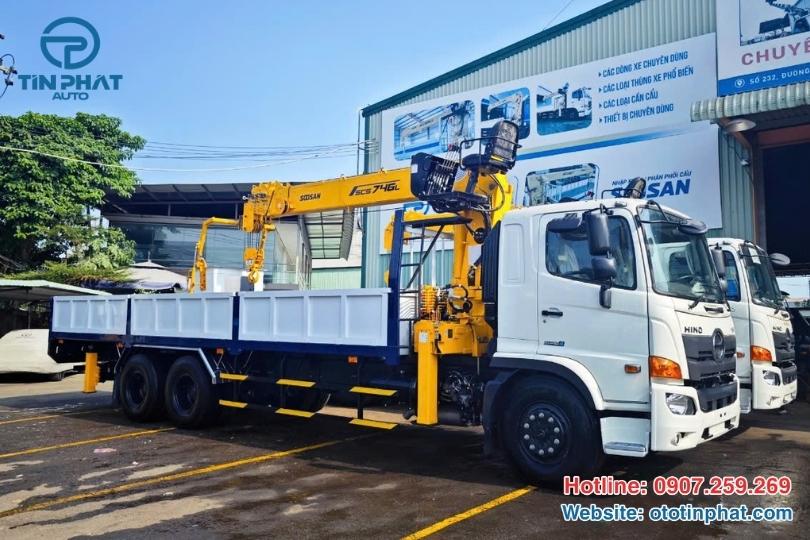 Xe Tải Cẩu Hino 3 Chân Gắn Cẩu 746